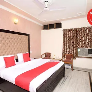 Oyo 5637 Majestic *** Chandigarh